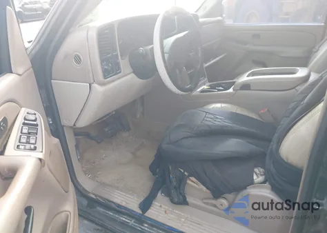 2004 Chevrolet Tahoe Ls z USA, uszkodzony, nr VIN 1GNEC13Z14J149358